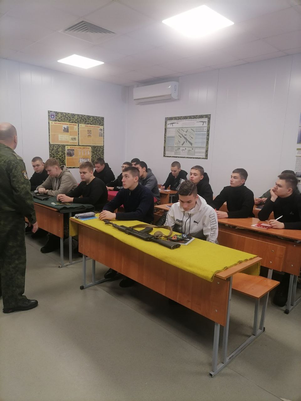 Занятие с инструктором, огневая подготовка, декабрь 2023